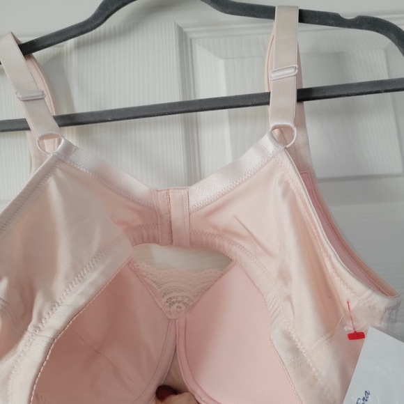 Jodee Seamless Molded Perma-Form® Mastectomy Bra Size 38B Style 815 - Picture 3 of 7